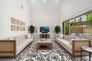 Photo #3: OC25107861 Listing 