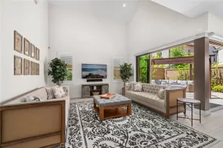 Photo #4: OC25107861 Listing 