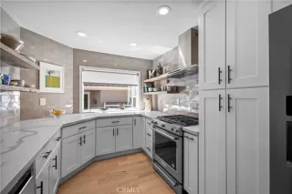 Photo #4: OC25107940 Listing