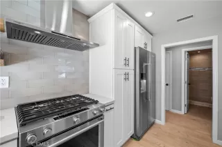 Photo #5: OC25107940 Listing