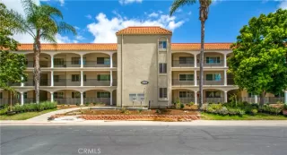 Photo #2: OC25108042 Listing