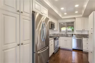 Photo #5: OC25108042 Listing