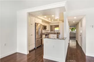 Photo #6: OC25108042 Listing