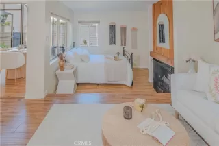 Photo #4: OC25108090 Listing 