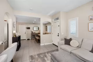 Photo #5: OC25108094 Listing