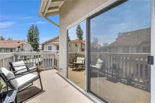 Photo #5: OC25108144 Listing 