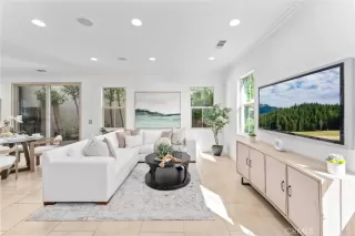 Photo #3: OC25108634 Listing