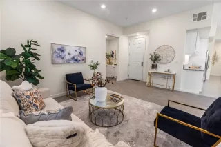 Photo #2: OC25109076 Listing 