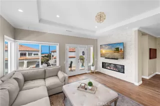 Photo #4: OC25109231 Listing 