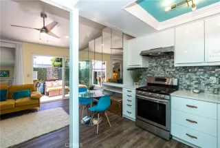 Photo #6: OC25109244 Listing