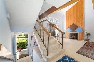 Photo #3: OC25109351 Listing 