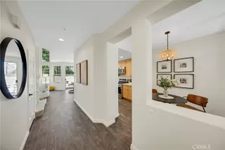 Photo #4: OC25109364 Listing 