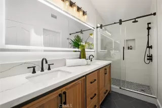 Photo #6: OC25109475 Listing 