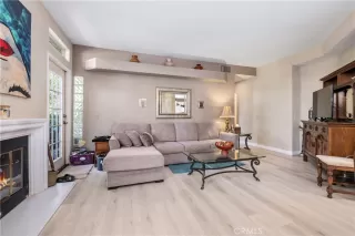 Photo #3: OC25109683 Listing