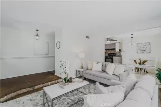 Photo #4: OC25110377 Listing