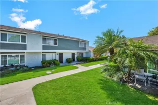 Photo #2: OC25111526 Listing