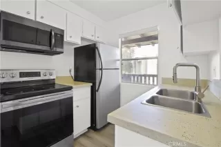 Photo #3: OC25111539 Listing 