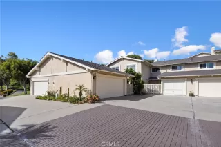 More Details about MLS # OC25111912 : 285 CALLE CUERVO