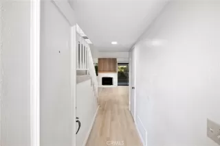 Photo #2: OC25111912 Listing 