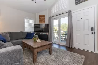 Photo #4: OC25111927 Listing 