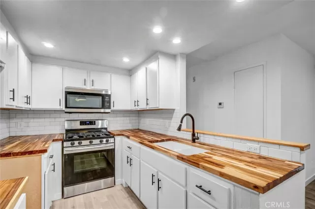 MLS: OC25112070 Condo For Sale