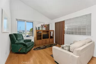 Photo #6: OC25112774 Listing