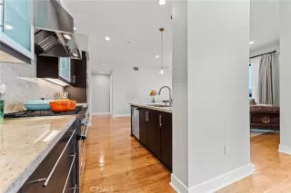 Photo #5: OC25113106 Listing