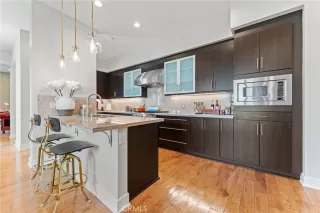 Photo #6: OC25113106 Listing