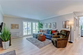 Photo #3: OC25113165 Listing