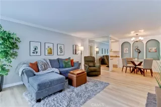 Photo #4: OC25113165 Listing