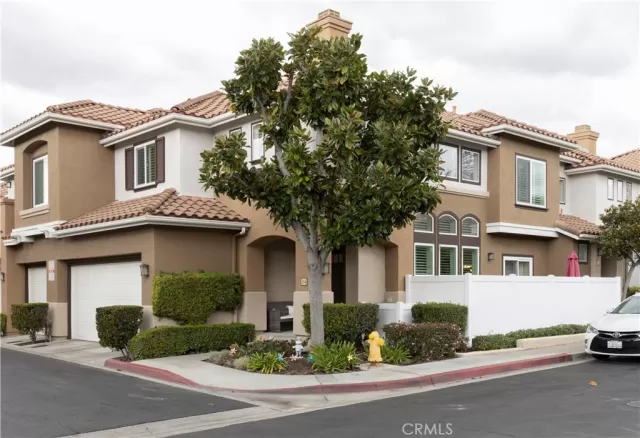 MLS: OC25113196 Condo For Sale