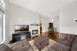 Photo #5: OC25113572 Listing 