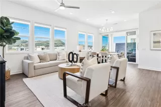 Photo #5: OC25114110 Listing 