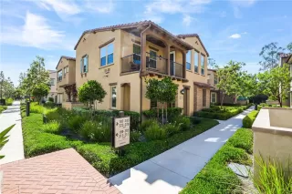 Photo #1: OC25114285 Listing