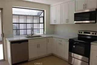 Photo #6: OC25114601 Listing 