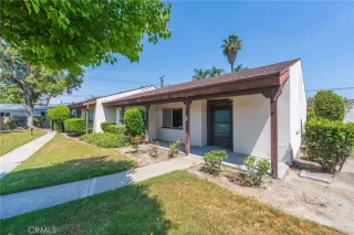 Photo #2: OC25115526 Listing