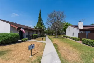 Photo #3: OC25115526 Listing