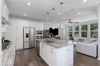 Photo #5: OC25115749 Listing 