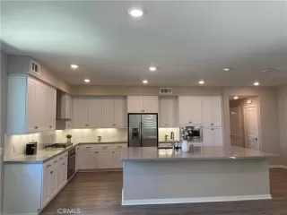 Photo #4: OC25116977 Listing 