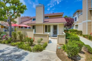 Photo #1: OC25117067 Listing