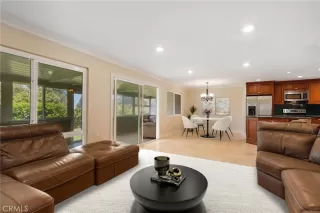 Photo #5: OC25117353 Listing 