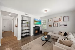 Photo #6: OC25118300 Listing 