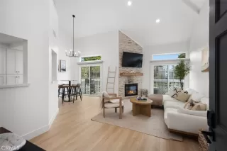 Photo #4: OC25118702 Listing 