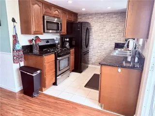 Photo #3: OC25118971 Listing 