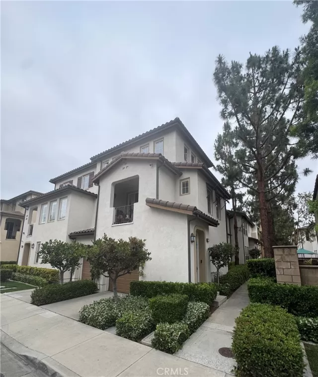 MLS: OC25119161 Condo For Sale