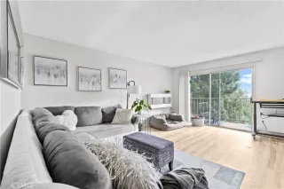 Photo #5: OC25119580 Listing 