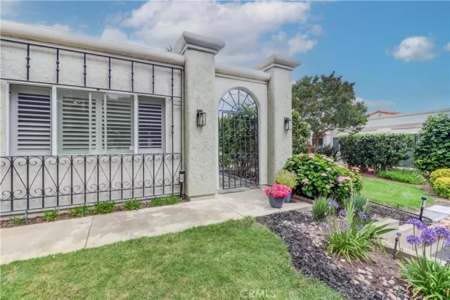 MLS: OC25119582 Condo For Sale