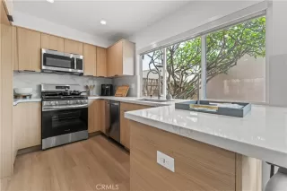 Photo #3: OC25119902 Listing 