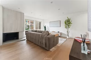 Photo #6: OC25119902 Listing 