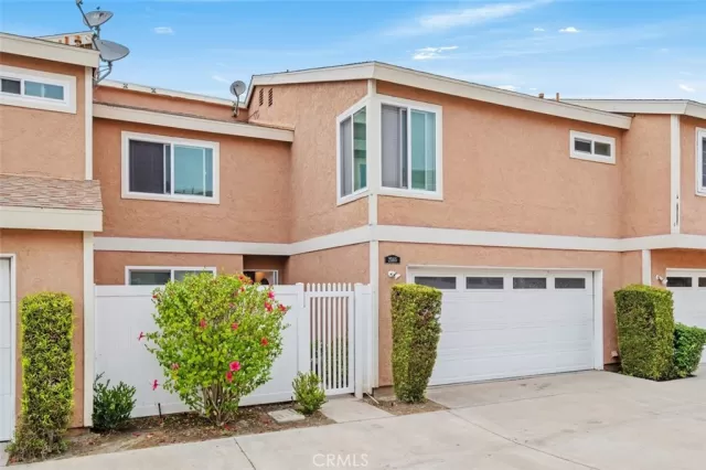 MLS: OC25120000 Condo For Sale